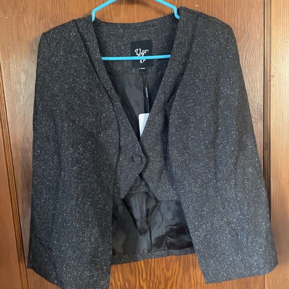 Vero Moda Jackets & Blazers - Vero Moda Cloak Vest in Dark Grey Cropped Attached Vest NWT 165 / 84a Small